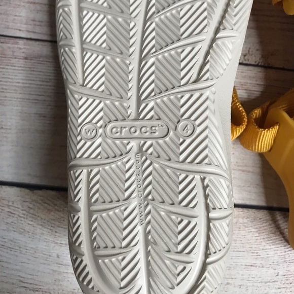 Crocs Canary Yellow Swiftwater Expedition Sandal Size 4 - Picture 8 of 8